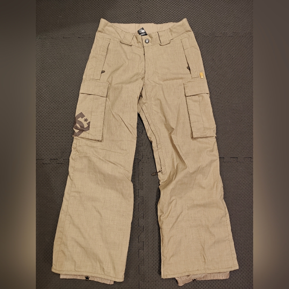 DC Men's Logo Winter Pants!!